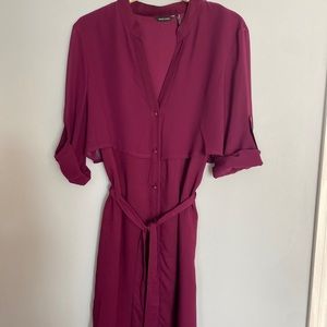 Dress in a burgundy color , soft material and perfect for parties.